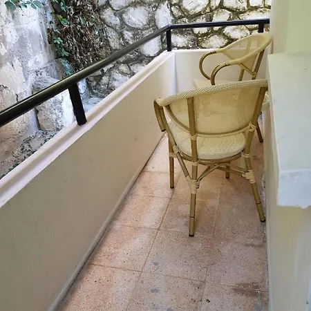 Amsterdam Boutique Oda ve Kahvaltı Kuşadası